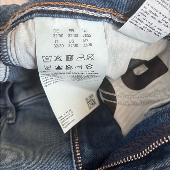 Hugo Boss Men's Medium Wash Slim Jeans - 32/30 - Picture 6 of 6